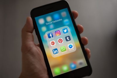 Mobile Apps - Social Media Communications