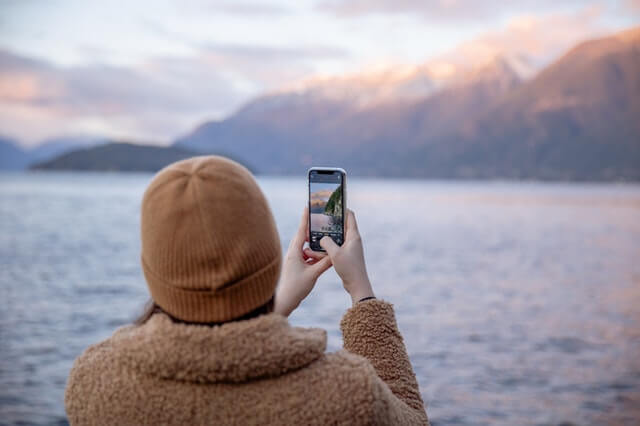 Holiday season app – visual content Holiday season app - visual content