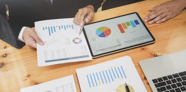 Low-Code App Development Benefits for App Developers & Businesses Low-Code App Development Benefits for App Developers & Businesses