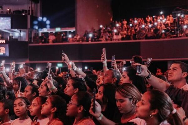 SIMPLE STEPS TO CREATE A MIND-BLOWING EVENT APP SIMPLE STEPS TO CREATE A MIND-BLOWING EVENT APP